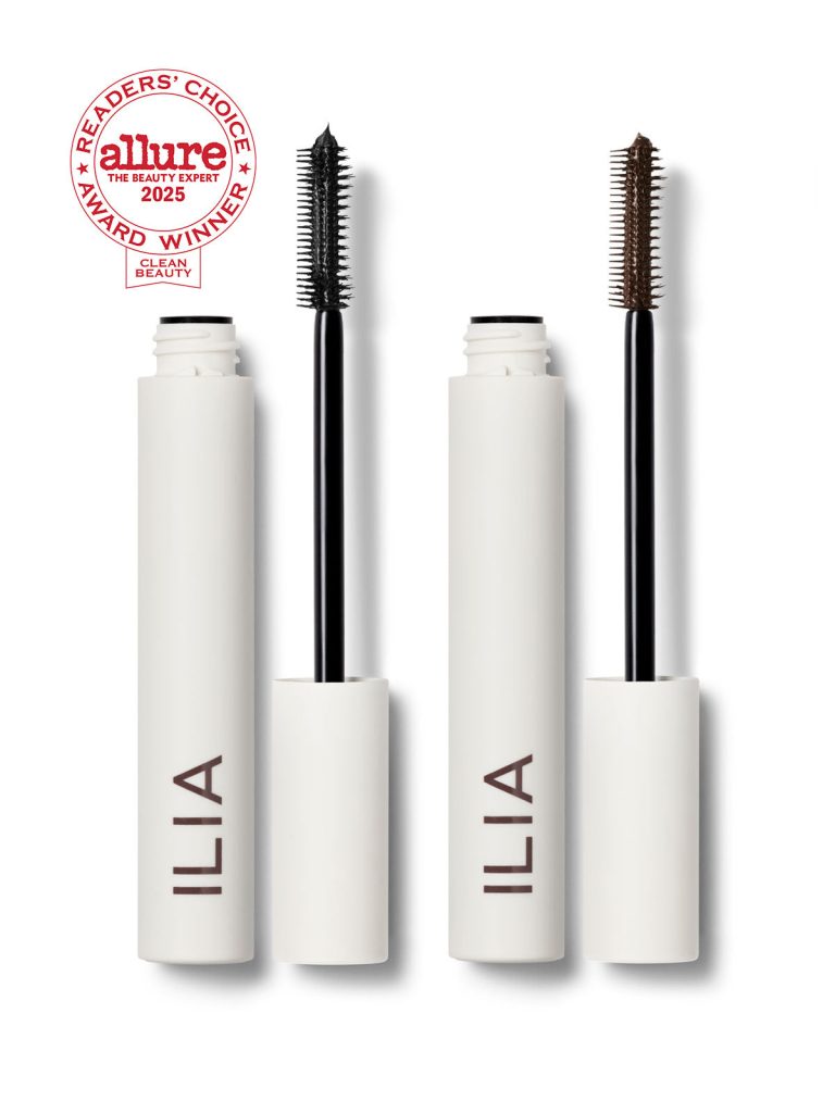 Mascara is a Moment Set